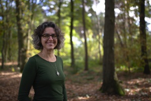 Janneke in het bos